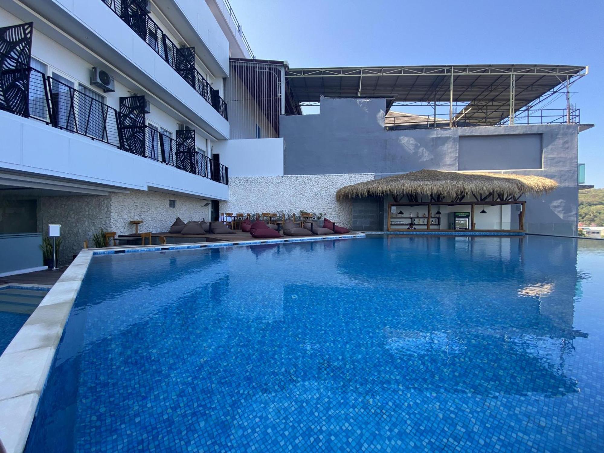 Zasgo Hotel Labuan Bajo Exterior foto
